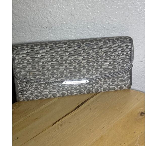 Coach Madison Slim Envelope Fabric Needlepoint Op Art Mahogany Wallet - Picture 1 of 8